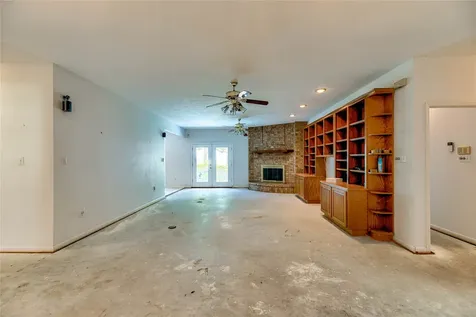 188 Old Post Road S Livingston TX 77352