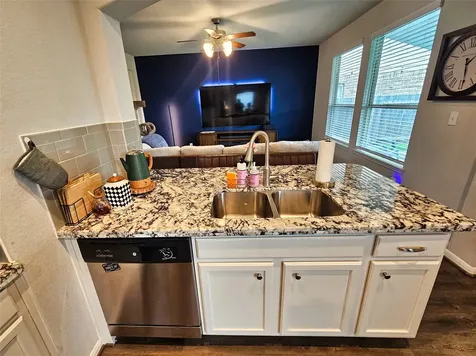 2711 Painted Sunrise Trail Houston TX 77045