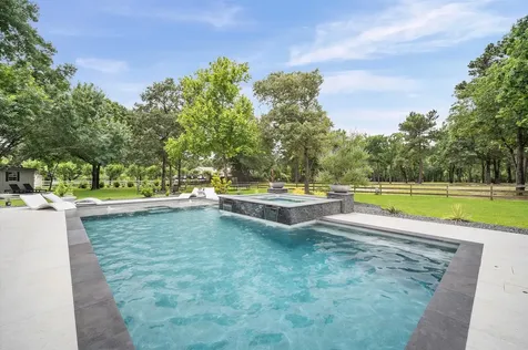 8142 Hills Parkway Montgomery TX 77316