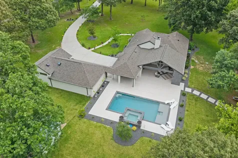8142 Hills Parkway Montgomery TX 77316