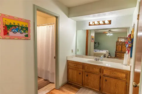 204 Briarwood Drive Bellville TX 77418