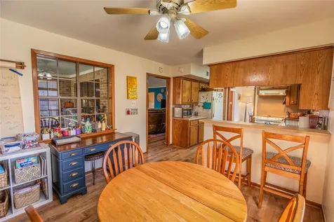 204 Briarwood Drive Bellville TX 77418