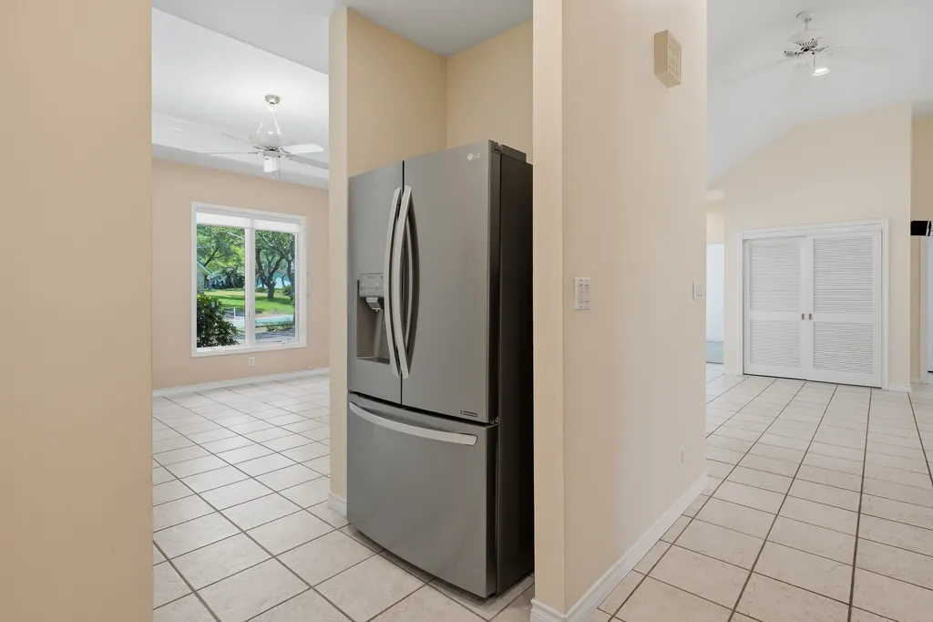 2513 Turkey Neck Circle Rockport TX 78382