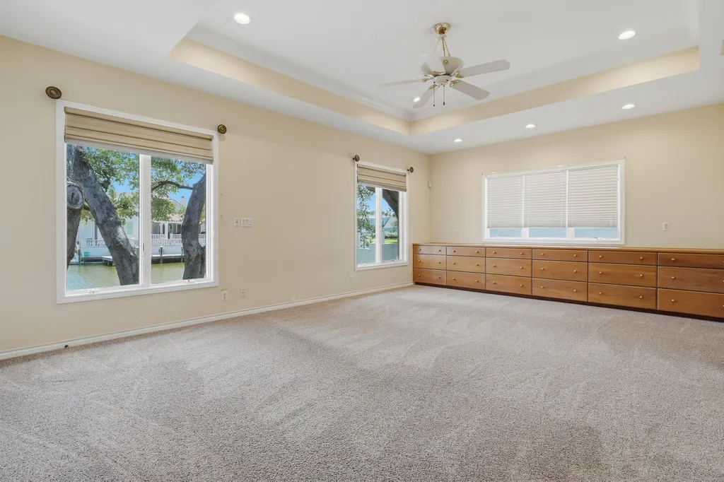 2513 Turkey Neck Circle Rockport TX 78382