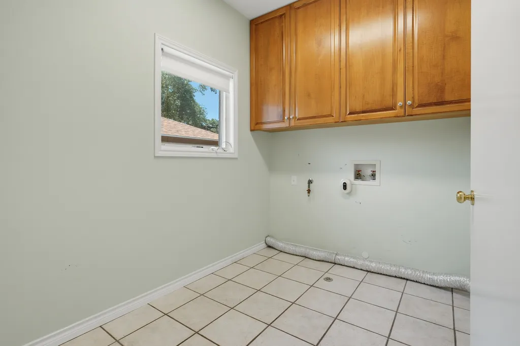 2513 Turkey Neck Circle Rockport TX 78382