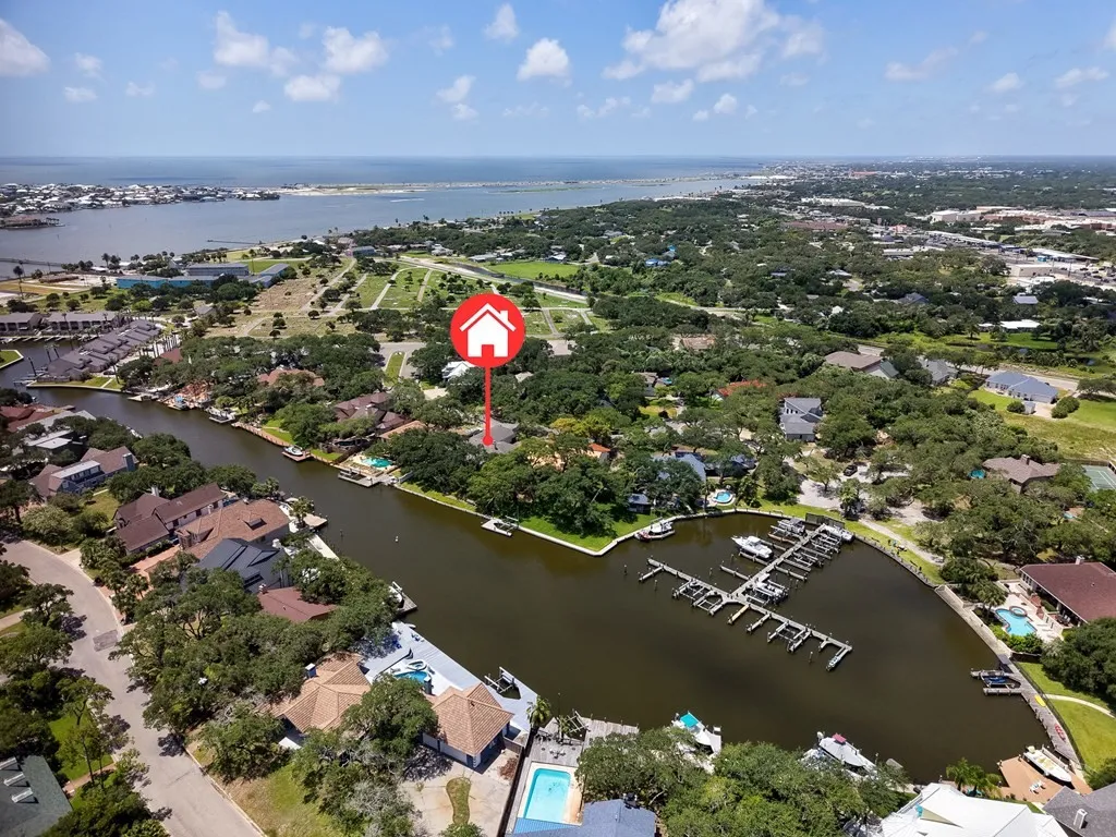 2513 Turkey Neck Circle Rockport TX 78382
