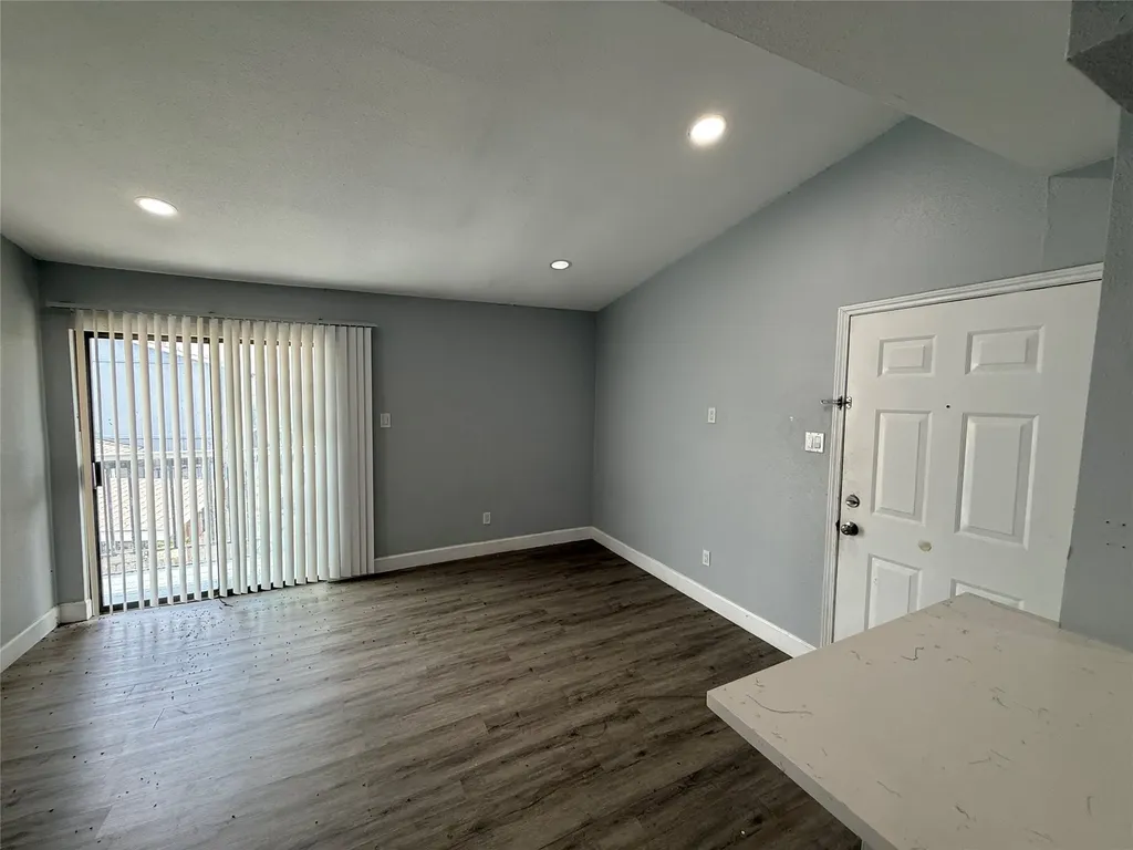 9550 Deering Drive 210 Houston TX 77036