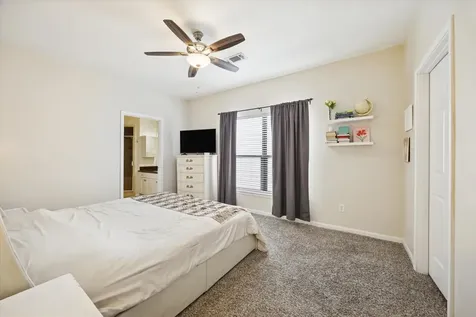 4411 Koehler Street E Houston TX 77007