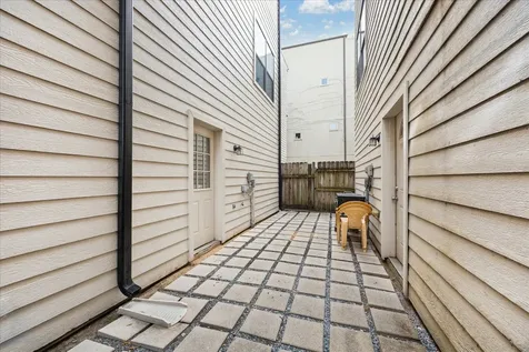4411 Koehler Street E Houston TX 77007