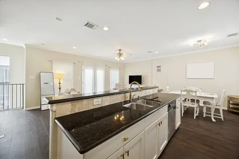 4411 Koehler Street E Houston TX 77007