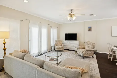 4411 Koehler Street E Houston TX 77007