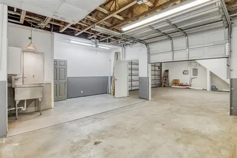 1607 E Bonner Street Houston TX 77007