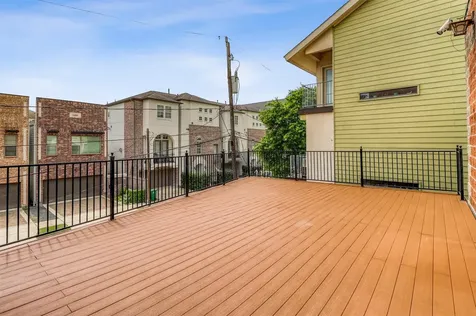 1607 E Bonner Street Houston TX 77007