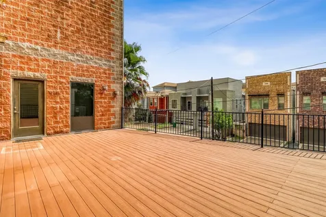 1607 E Bonner Street Houston TX 77007