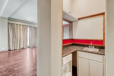 1607 E Bonner Street Houston TX 77007