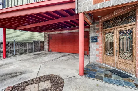 1607 E Bonner Street Houston TX 77007