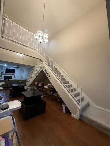 2409 Bering Drive 18 Houston TX 77057