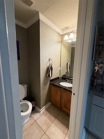 2409 Bering Drive 18 Houston TX 77057