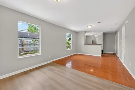 2446 Mayview Drive Houston TX 77091
