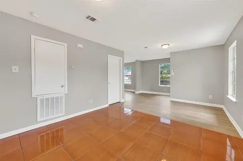 2446 Mayview Drive Houston TX 77091