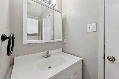 2446 Mayview Drive Houston TX 77091