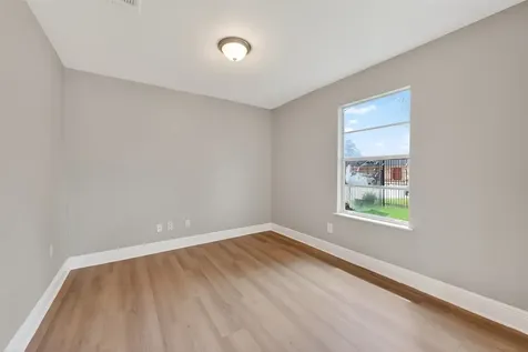 2446 Mayview Drive Houston TX 77091