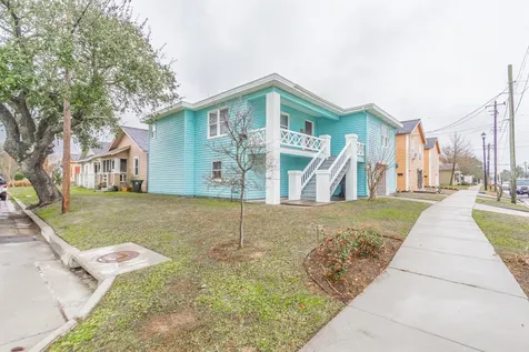 1102 45th Street Galveston TX 77550