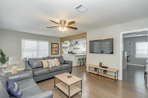 1102 45th Street Galveston TX 77550