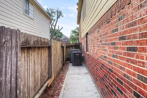 2126 Highland Bay Court Katy TX 77450