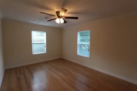 6506 Sivley Street Houston TX 77055