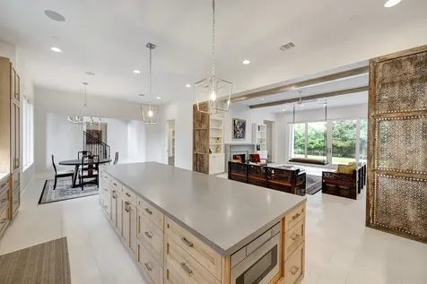 247 Piney Point Road Piney Point Village TX 77024