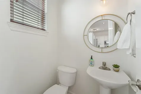 1616 Utah Street Houston TX 77007