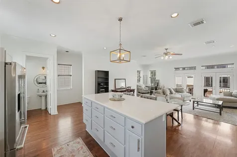 1616 Utah Street Houston TX 77007