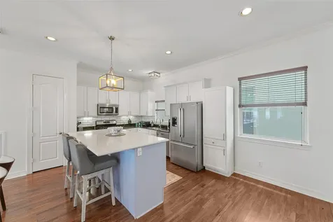 1616 Utah Street Houston TX 77007