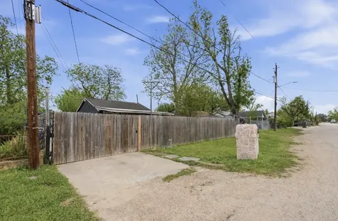 2423 Chamberlain Street Houston TX 77093