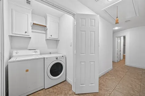 16 N Curlew Street La Marque TX 77568