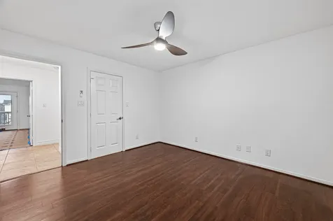 16 N Curlew Street La Marque TX 77568
