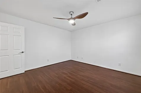 16 N Curlew Street La Marque TX 77568