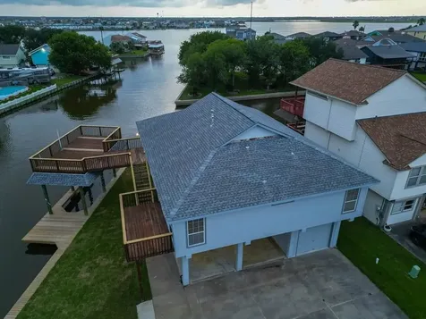 16 N Curlew Street La Marque TX 77568