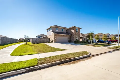 8603 Treetop Heights Drive Baytown TX 77523