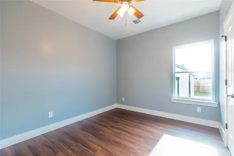 818 Westshire Drive Houston TX 77013