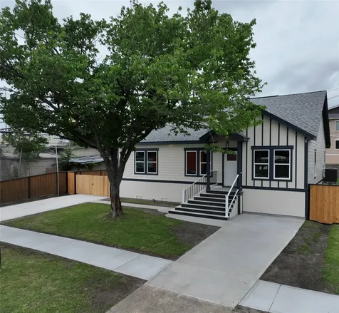 818 Westshire Drive Houston TX 77013