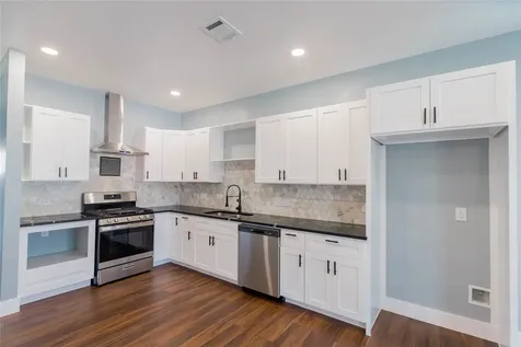 818 Westshire Drive Houston TX 77013