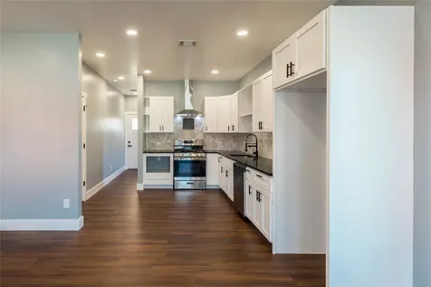 818 Westshire Drive Houston TX 77013