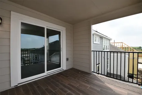 2209 Via Laura Lane Houston TX 77051