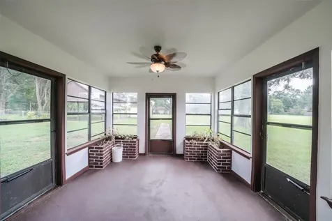 7622 County Line Road Willis TX 77378