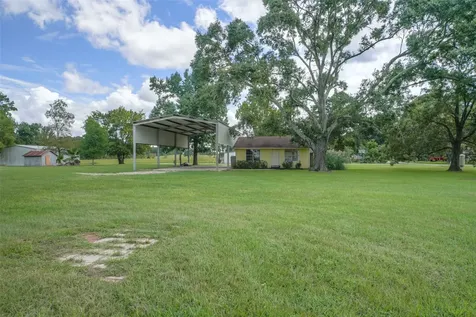 7622 County Line Road Willis TX 77378