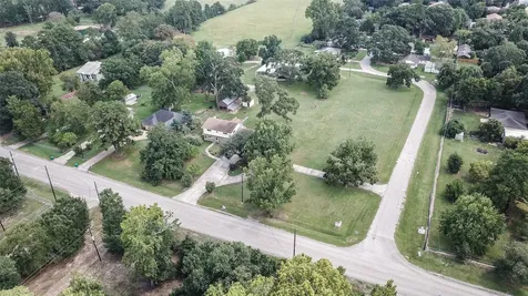 7622 County Line Road Willis TX 77378