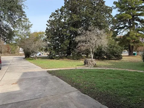 7622 County Line Road Willis TX 77378