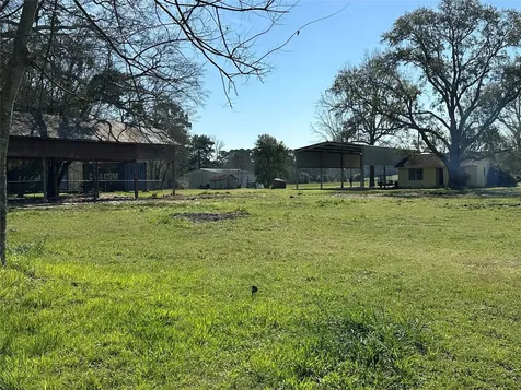 7622 County Line Road Willis TX 77378